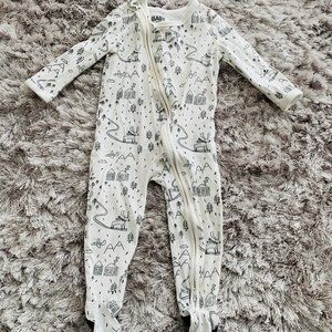 Winter-themed baby onsie 12-18 months by Cotton On